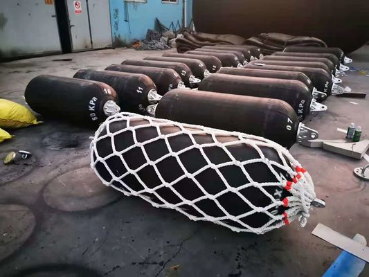 Lastik Zincir Ağı ile Pnömatik Tekne Kauçuk Çamurluk Gemisine Gönderilecek