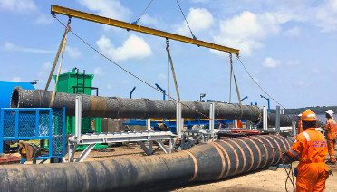 .OCIMF GMPHOM 2009 Standart Tek Uç Takviyeli Sıvı Yakıtlı Doğal Gaz Yüzer Hortum
