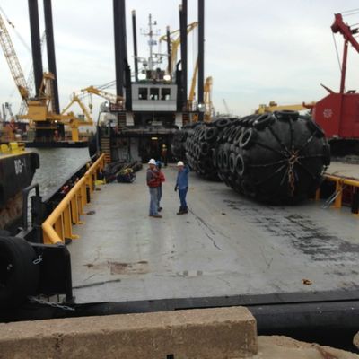 Yokohama şişme pnömatik çamurluk yüzer 50 kpa yerleştirme çamurluk