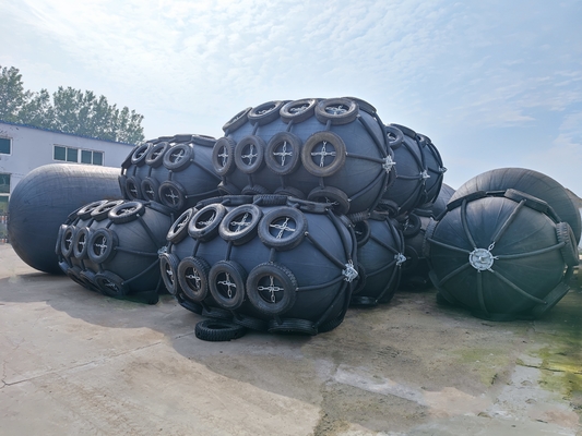50Kpa 80Kpa Marine Yokohama Pnömatik Tip Kauçuk Çamurluk Yerleştirme Teknesi için
