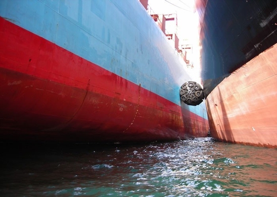 50Kpa Pnömatik Balıkçı Teknesi Açık Deniz Platformu Gemi İçin Kauçuk Çamurluk