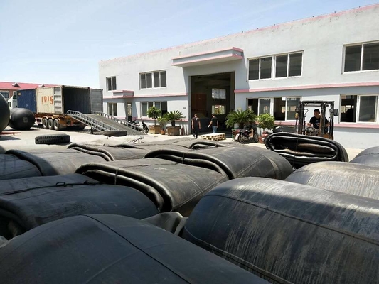 Yüksek Basınçlı Deniz Lastik Hava Yastığı Kargo Çekici Tekne Gemi Yat Başlatma Yükseltme