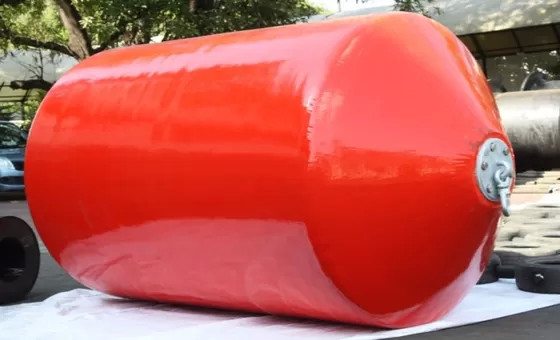 CCS Sertifikası Gemiler ve rıhtımlar için özel renkli EVA köpükle doldurulmuş fender