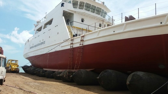 Gemi Başlatma ve Kaldırma Deniz Kauçuk Hava Yastığı 1.2m * 15m