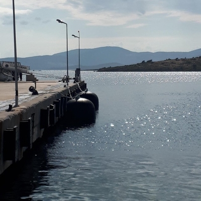 2.5m × 4.0m Hidro Pnömatik Çamurluk Yüzer Hidro Denizaltı Çamurluk