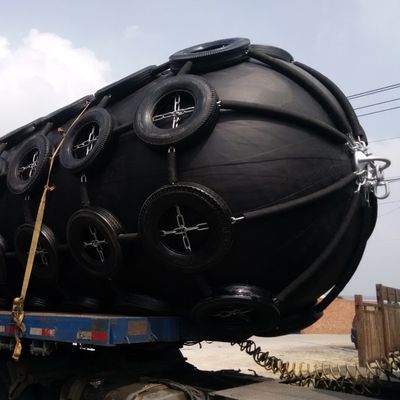 2.5m * 4.0m Yokohama Pnömatik Çamurluk Gemi Koruma Tekne Çamurlukları