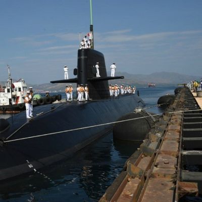 Özelleştirilmiş Dikey Şişme Pnömatik Lastik Çamurluk