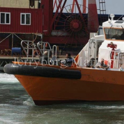 BV CCS Workboat Köpük Çamurluk Büyük Elastikiyet Römorkörler için Deniz Poliüretan Çamurluk
