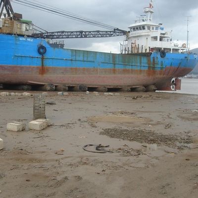 Gemi Lansmanı Doğal Kauçuk Rulo Torbaları Çin'de Yapılan Deniz Yüzer Kauçuk Hava Yastığı