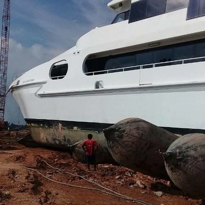 Gemi Başlatma ve Kuru Havuzlama için Doğal Kauçuk Dayanıklı Yüzer Deniz Hava Yastığı D0.8m * L12m